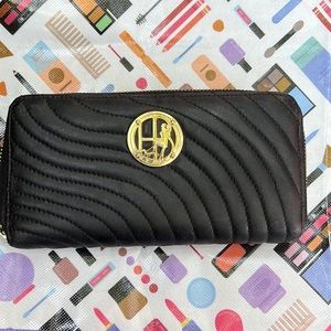 Henri Bendel leather wallet for women